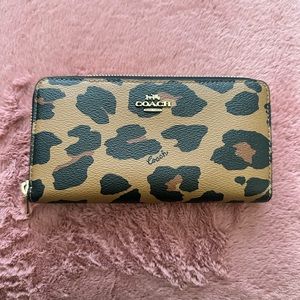 Coach Accordion Zip Wallet With Leopard Print